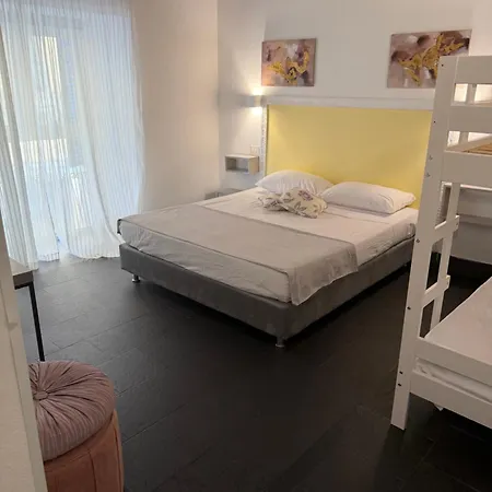 Center Corso Cavour Πανσιόν